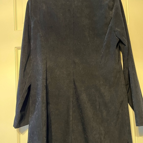 Ladies medium slightly used black blazer - Picture 4 of 8